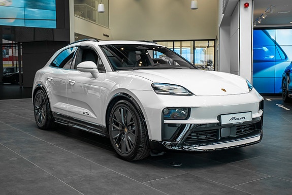 Porsche Macan 4 of 30