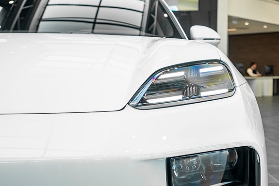 Porsche Macan 3 of 30