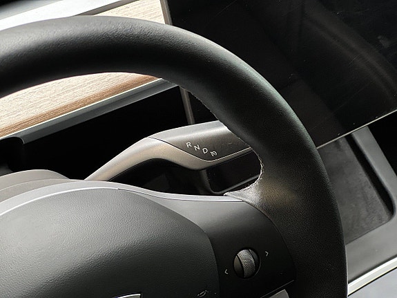 Tesla Model 3 22 of 30