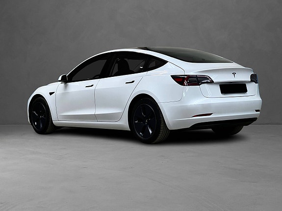 Tesla Model 3 10 of 30