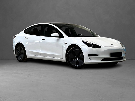 Tesla Model 3 5 of 30