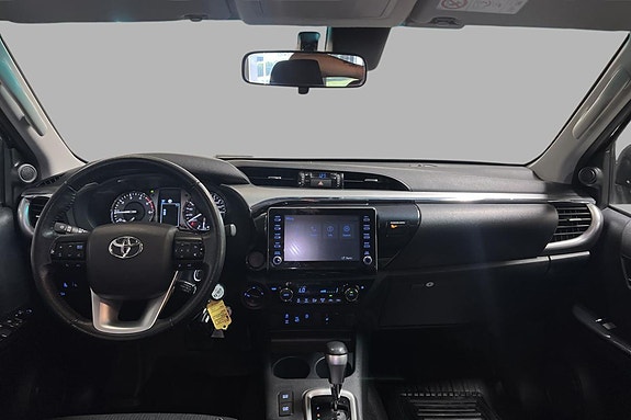Toyota HiLux 4 of 30