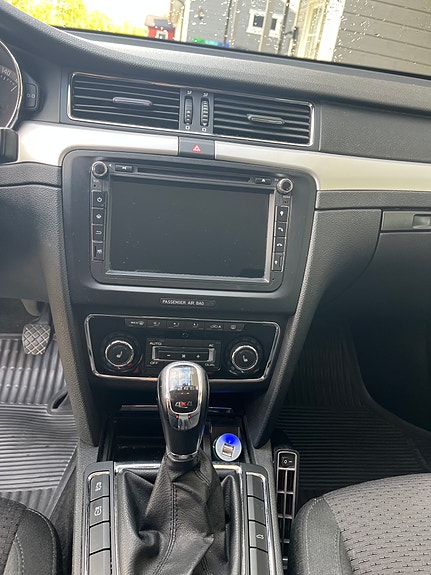 Skoda Superb 18 of 30