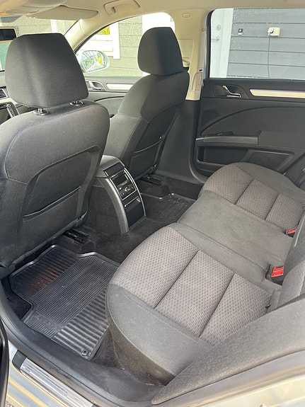 Skoda Superb 21 of 30