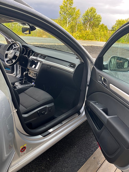 Skoda Superb 16 of 30