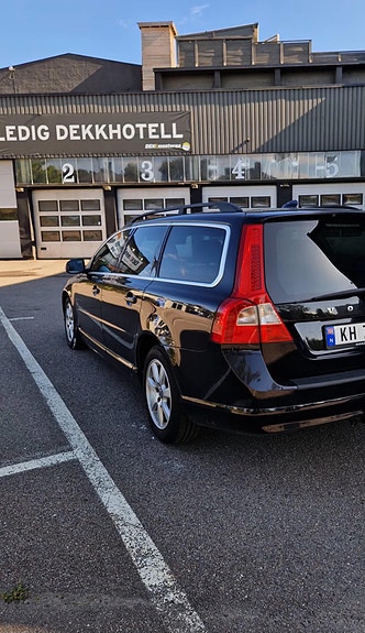 Volvo V70 11 of 25