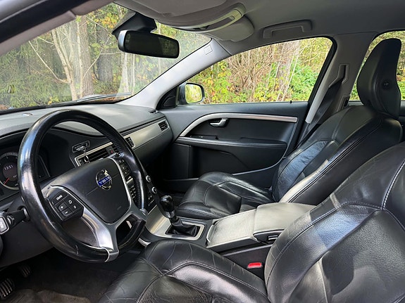 Volvo V70 14 of 25