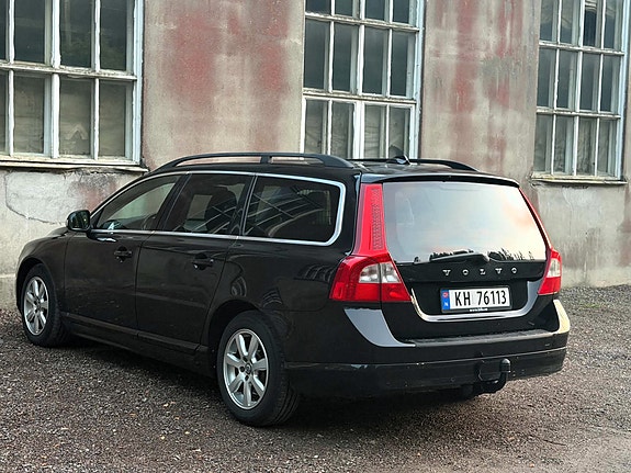 Volvo V70 5 of 25