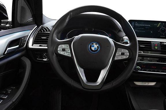 BMW iX3 19 of 30