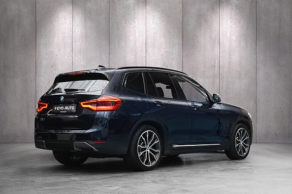 BMW iX3 9 of 30