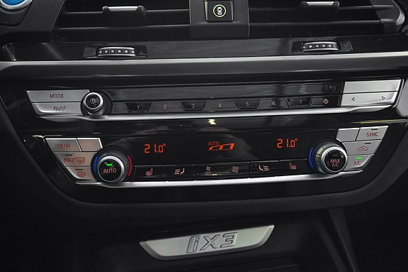 BMW iX3 26 of 30