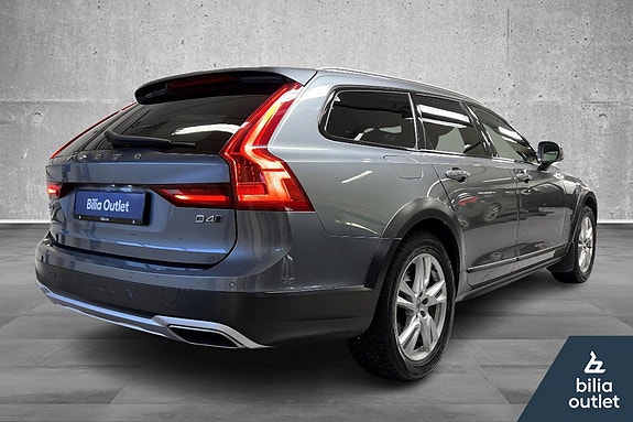 Volvo V90 Cross Country 6 of 18