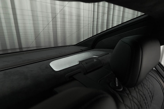 BMW 745Le 22 of 30
