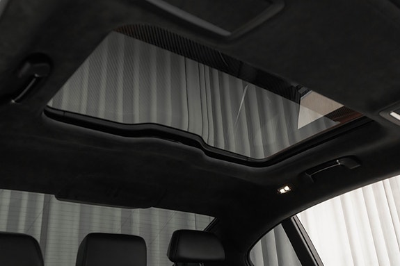 BMW 745Le 23 of 30