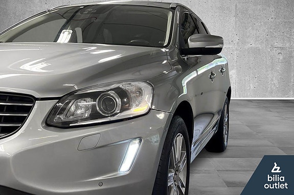 Volvo XC60 2 of 30