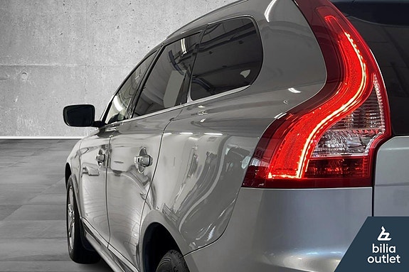 Volvo XC60 6 of 30