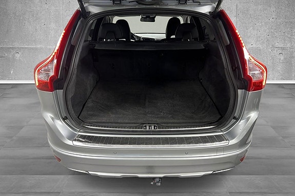 Volvo XC60 21 of 30