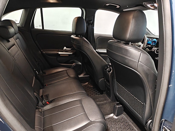 Mercedes-Benz GLA250 e 11 of 13