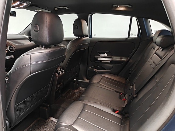 Mercedes-Benz GLA250 e 12 of 13