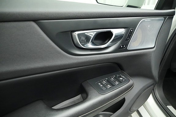 Volvo V60 26 of 30