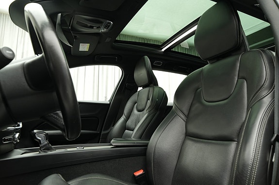 Volvo V60 30 of 30