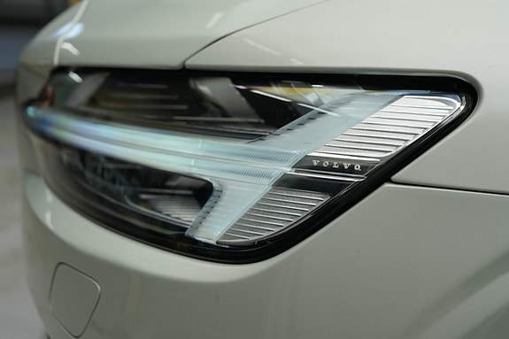 Volvo V60 9 of 30