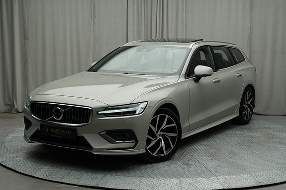 Volvo V60 2 of 30