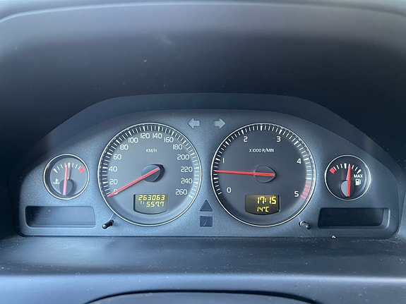 Volvo V70 19 of 23