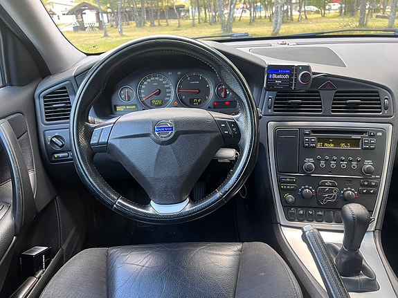 Volvo V70 16 of 23