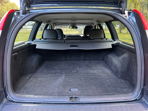 Volvo V70 23 of 23