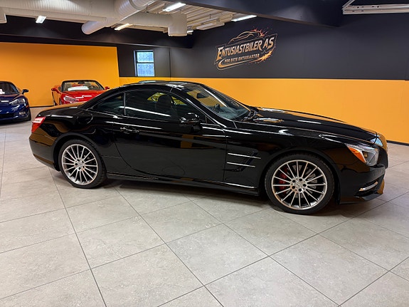 Mercedes-Benz SL550 8 of 27