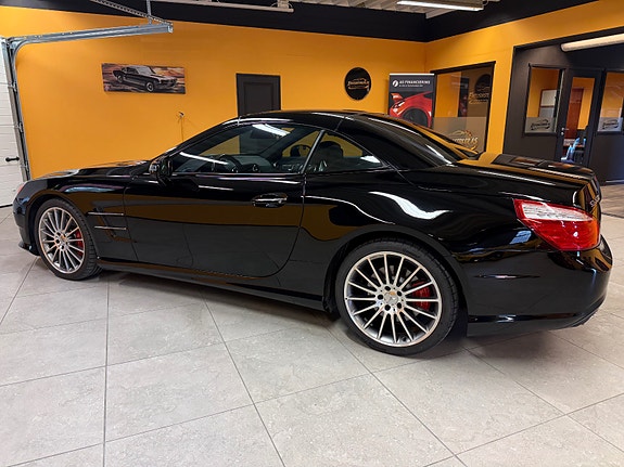 Mercedes-Benz SL550 24 of 27
