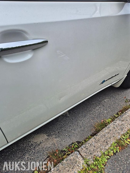 Nissan Leaf 19 of 23