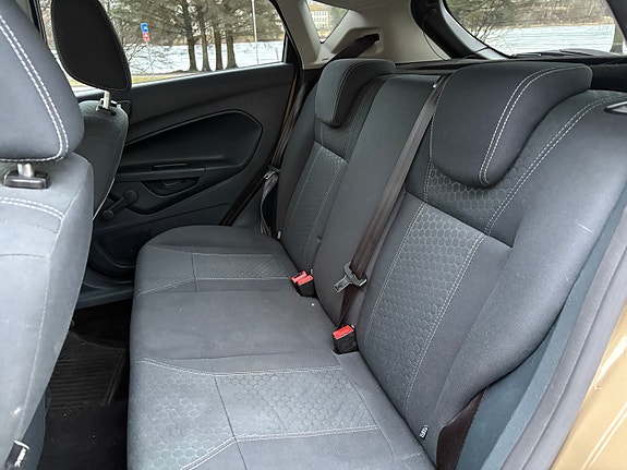 Ford Fiesta 7 of 7