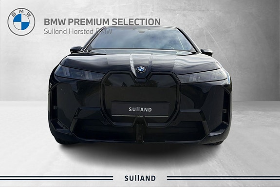 BMW iX 8 of 21
