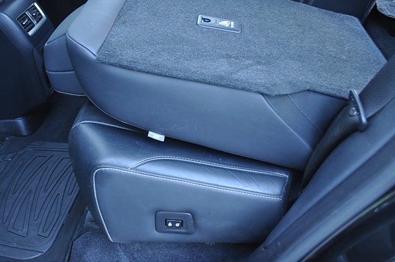 Lexus RX450h 24 of 30
