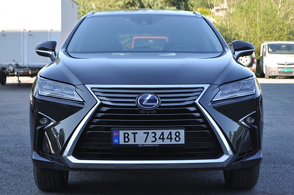 Lexus RX450h 2 of 30