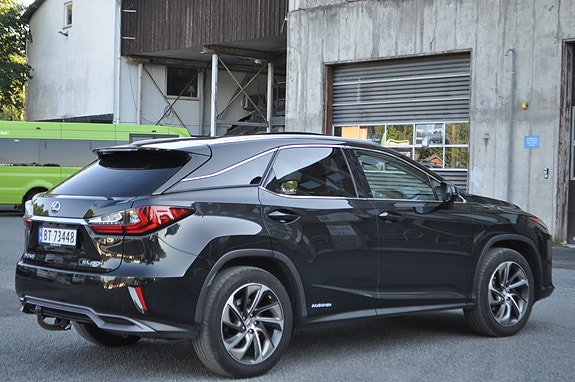 Lexus RX450h 6 of 30