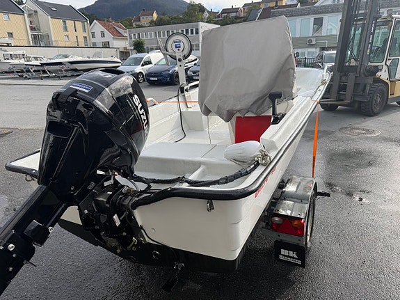Øien 16 med Suzuki DF30ATL + henger 4 of 18