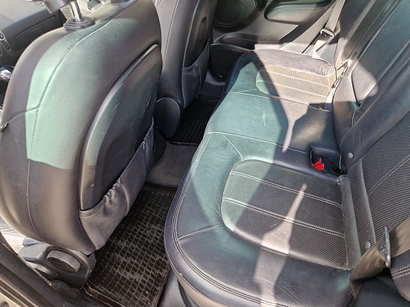Hyundai ix35 13 of 16