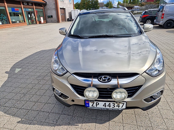 Hyundai ix35 2 of 16