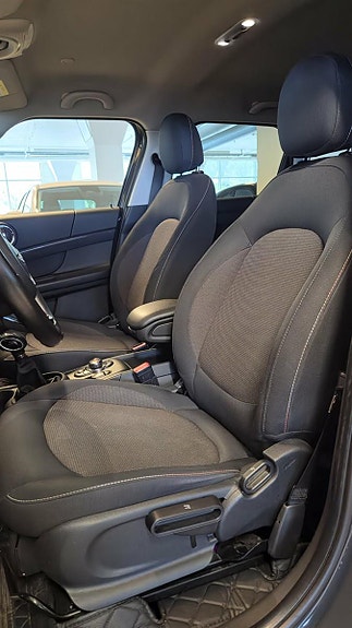 MINI Countryman Cooper SE 10 of 30