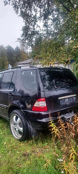 Mercedes-Benz ML270 8 of 10