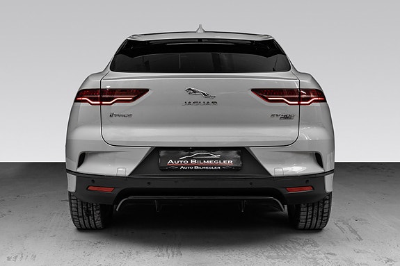 Jaguar I-PACE 6 of 30