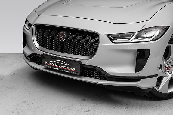 Jaguar I-PACE 7 of 30