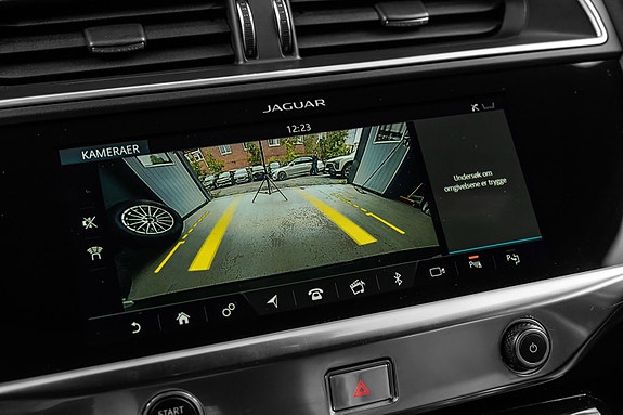 Jaguar I-PACE 26 of 30