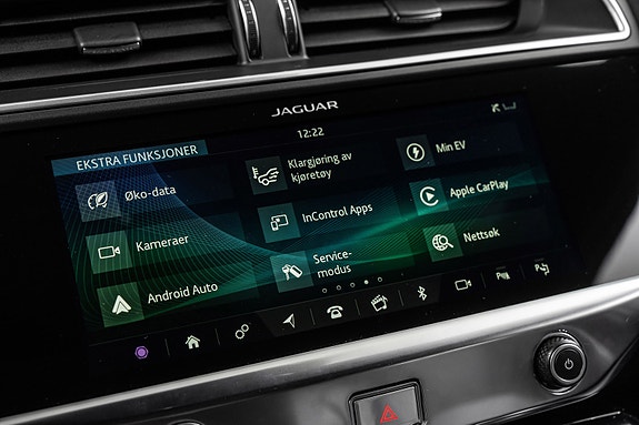 Jaguar I-PACE 28 of 30