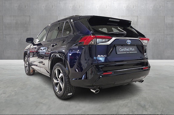 Toyota RAV4 3 of 30