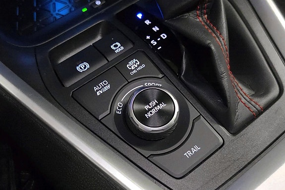 Toyota RAV4 28 of 30
