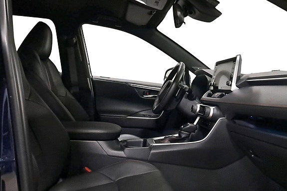 Toyota RAV4 16 of 30